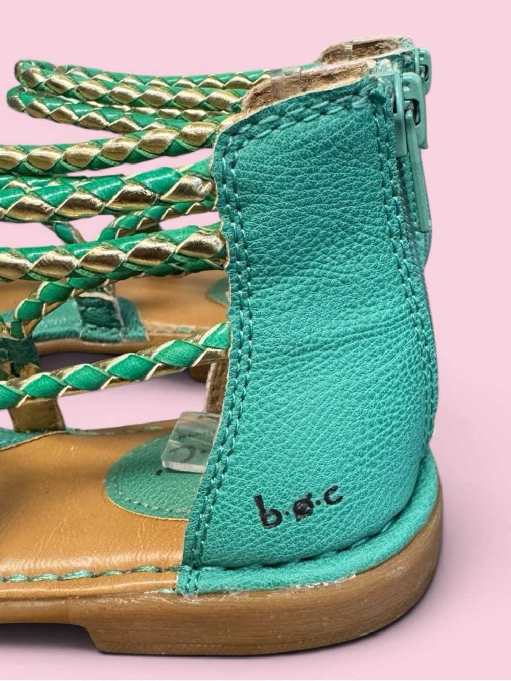 B.O.C. Sedge Gladiator Sandal Emerald green braided straps Zip Up
Size 8 - Picture 4 of 14